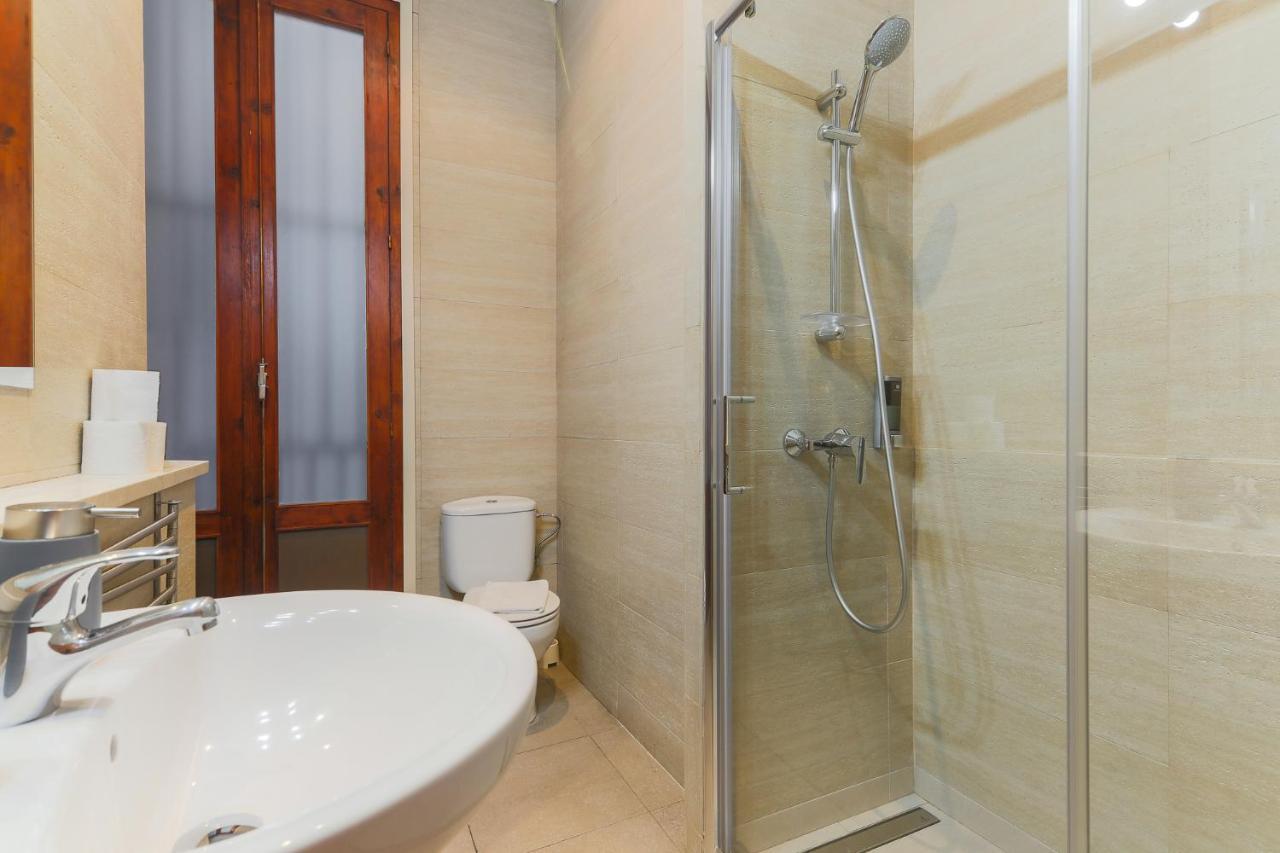 Great Spacious In The Gothic Quarter Apartment Barcelona