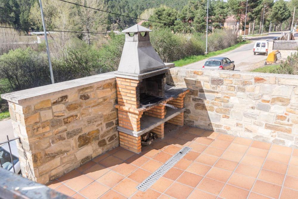 Fuente Del Pino Canon De Rio Lobos * San Leonardo De Yague