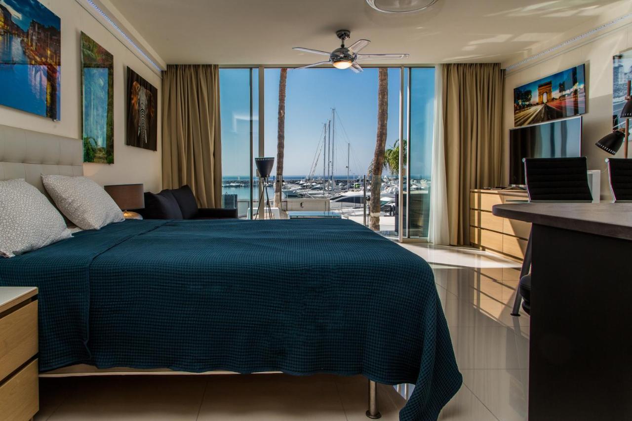 First Line P. Banus Sleeps 4 Marbella