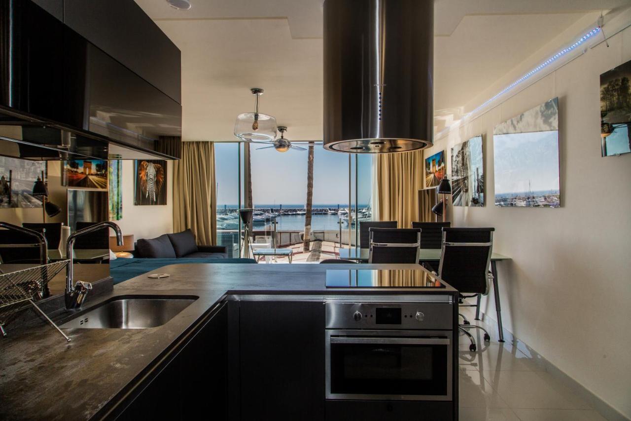 First Line P. Banus Sleeps 4 *