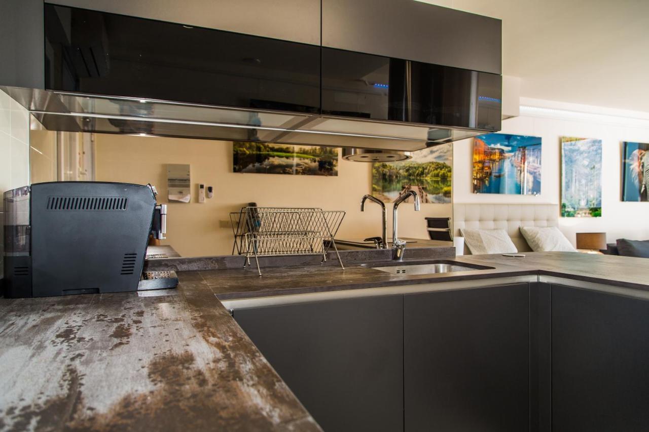 First Line P. Banus Sleeps 4 *