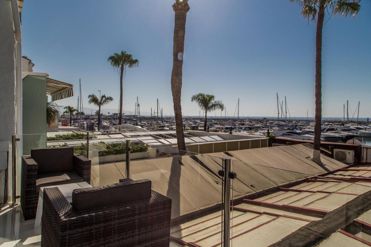 First Line P. Banus Sleeps 4