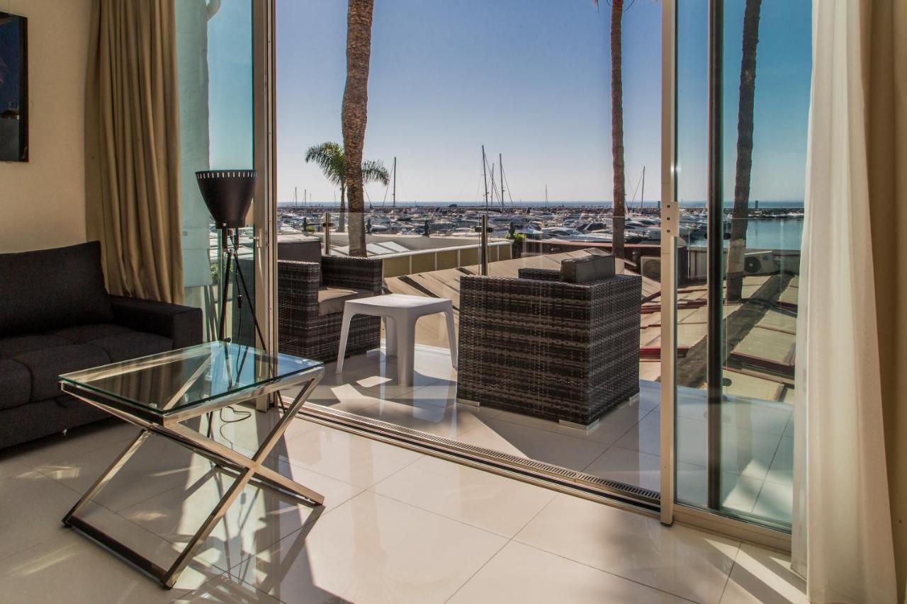 First Line P. Banus Sleeps 4