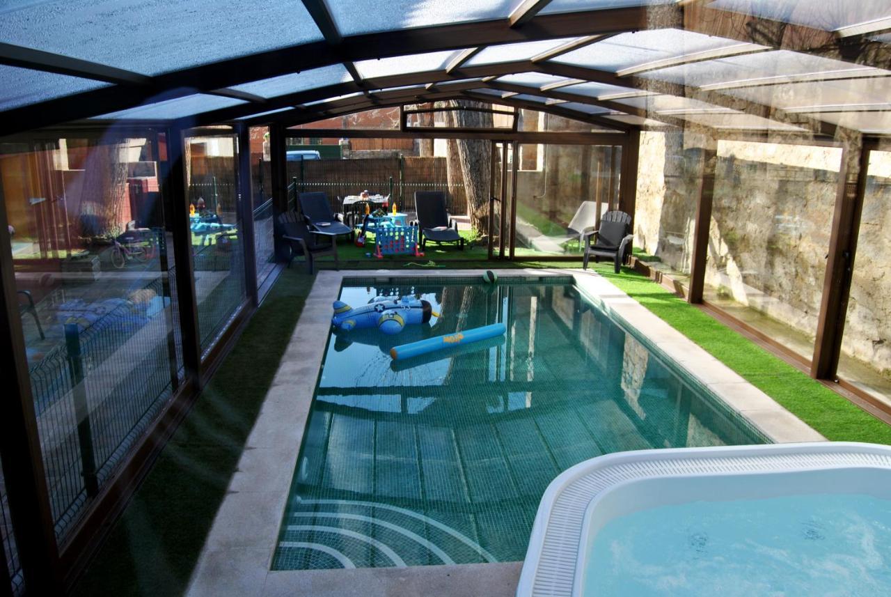 Mansion Alejandra Con Piscina Y Jacuzzi * Collado Mediano