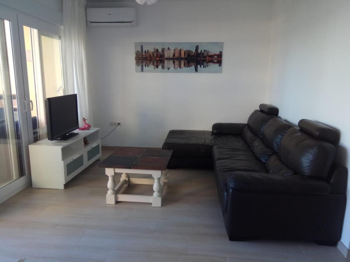 Esplendido Apartamento, Carihuela Edificio El Remo, Primera Línea Torremolinos