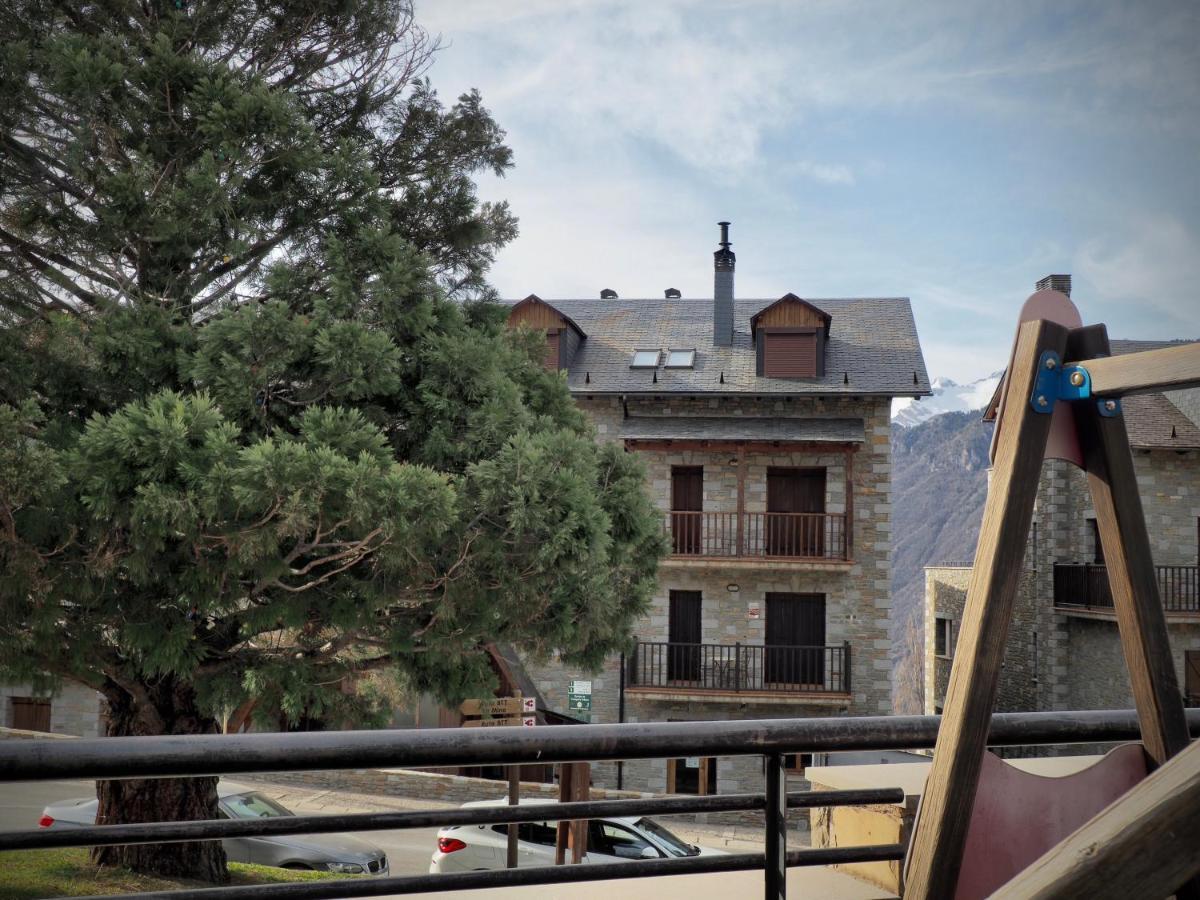 El Pino De Apartment *