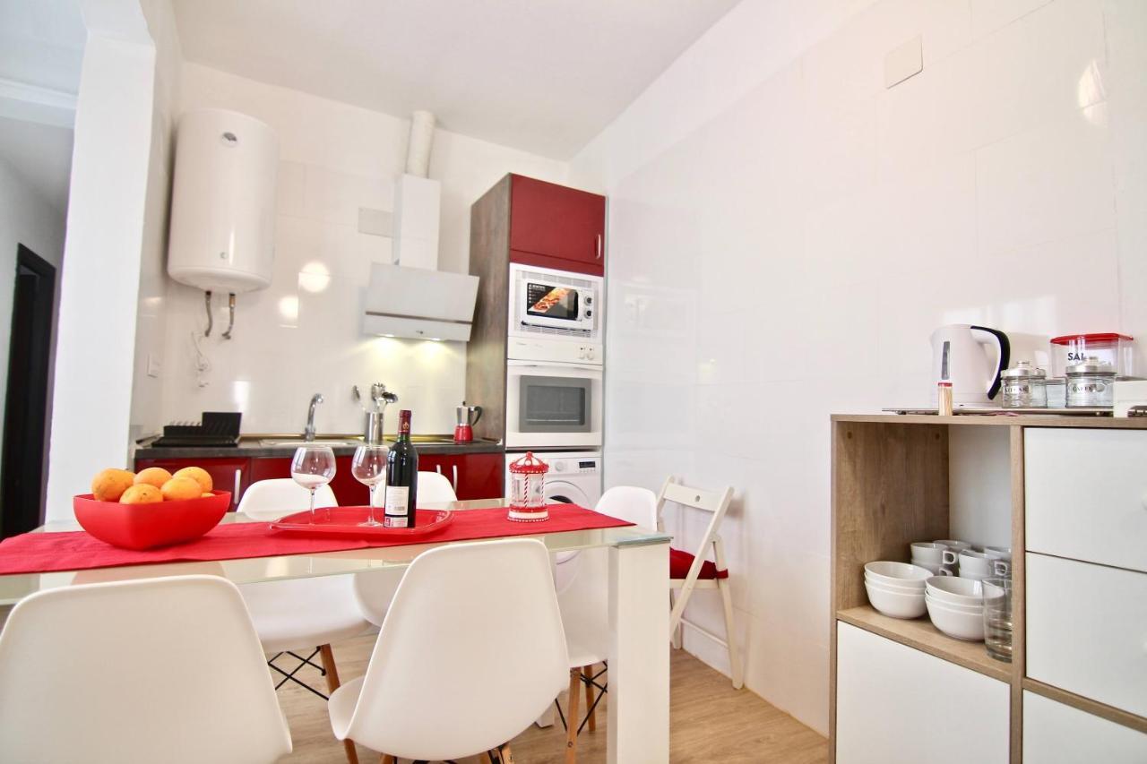Color Gades Family Apartment
