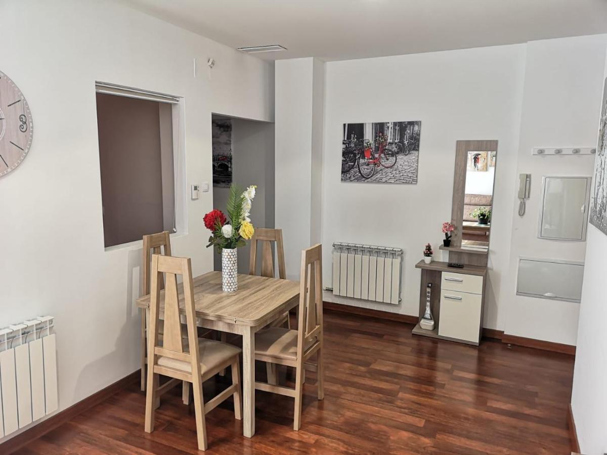 Hemar Apartment *