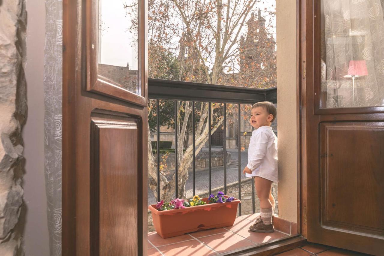 Balcones Con Encanto - Vistas Al Conjunto Monumental Patrimonio De La Humanidad *