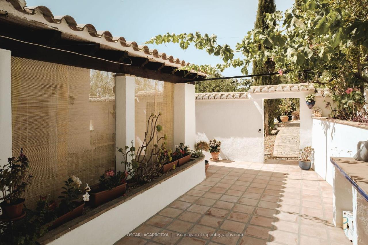 Cortijo Loma León Bed and breakfast *