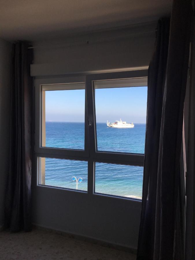 Bonito Frente Al Mar Apartamento