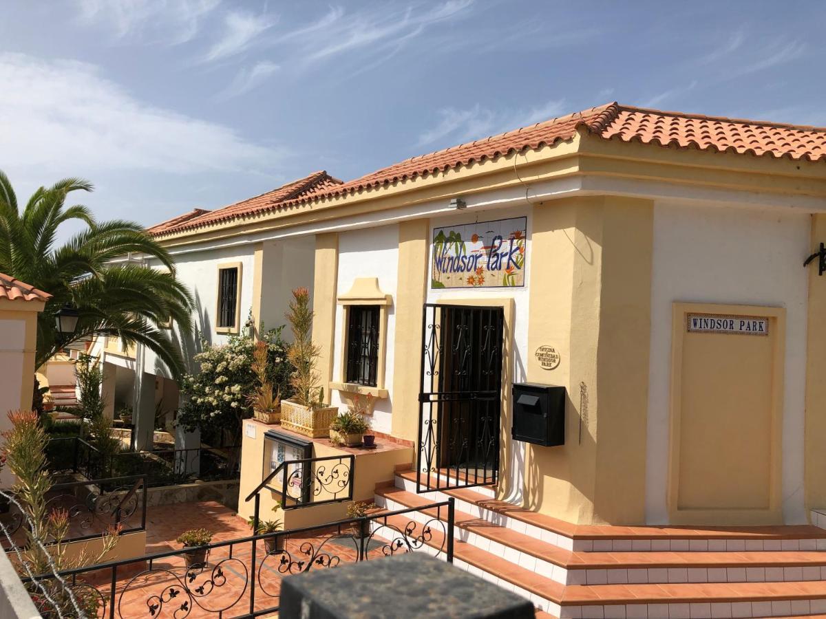 Apartamento Hipnautic Vibes 1br Apt W-poolocean View Near Aqualand, Wifi, Netflix, Free Parking, 2 Pools Access *