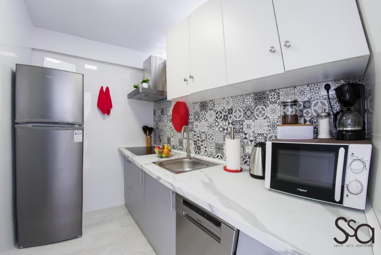 My Sweet Red Apartment *