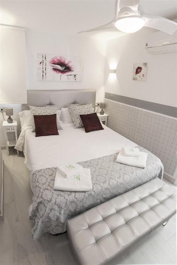 My Sweet Red Apartment Benidorm