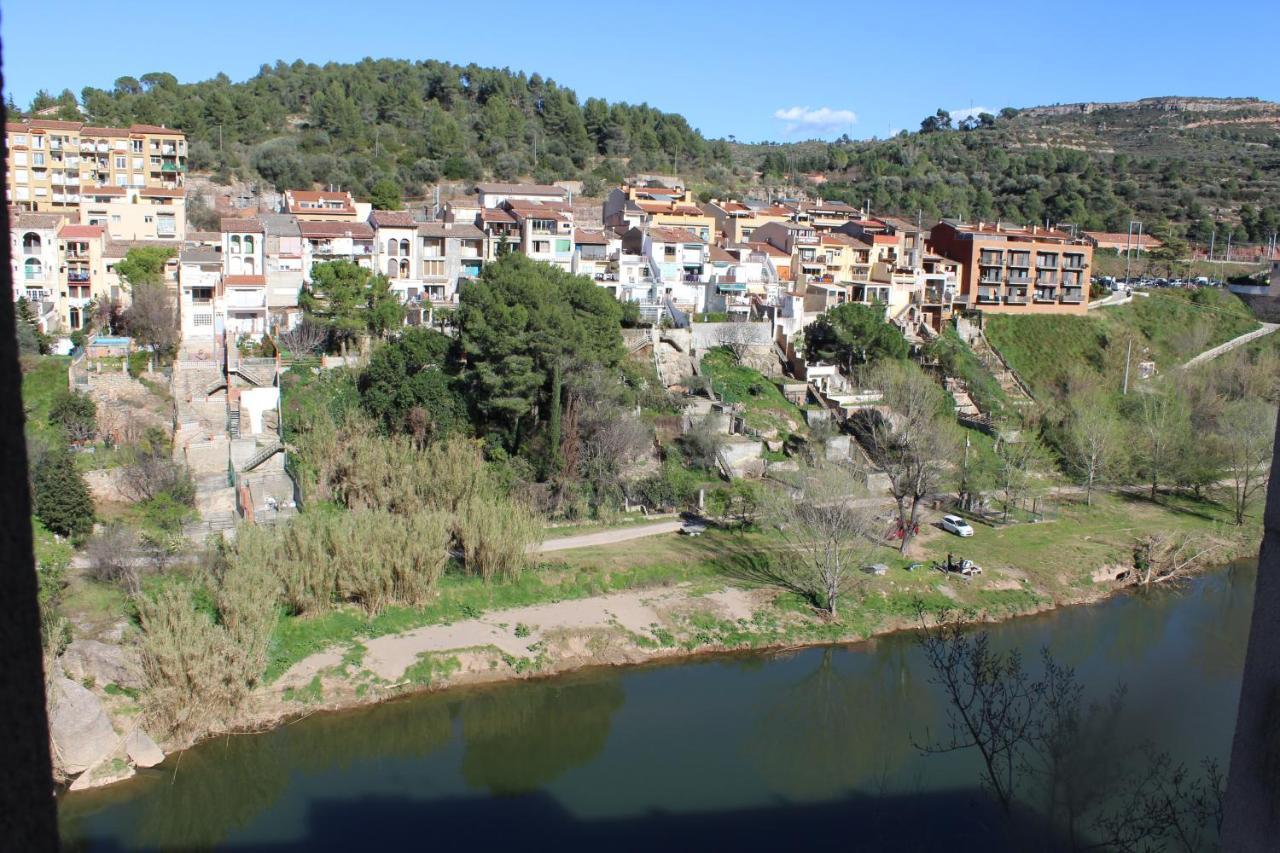El Raco Al Riu De Montserrat *