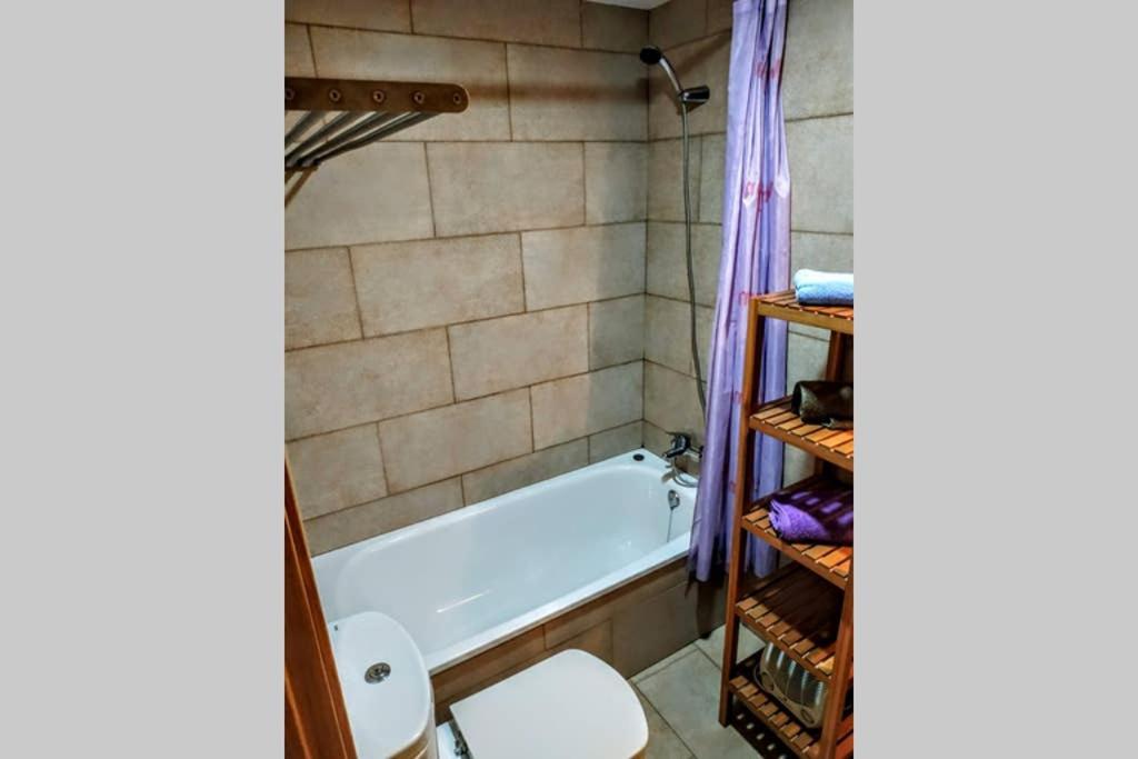 Bonito En Apartamento Aínsa