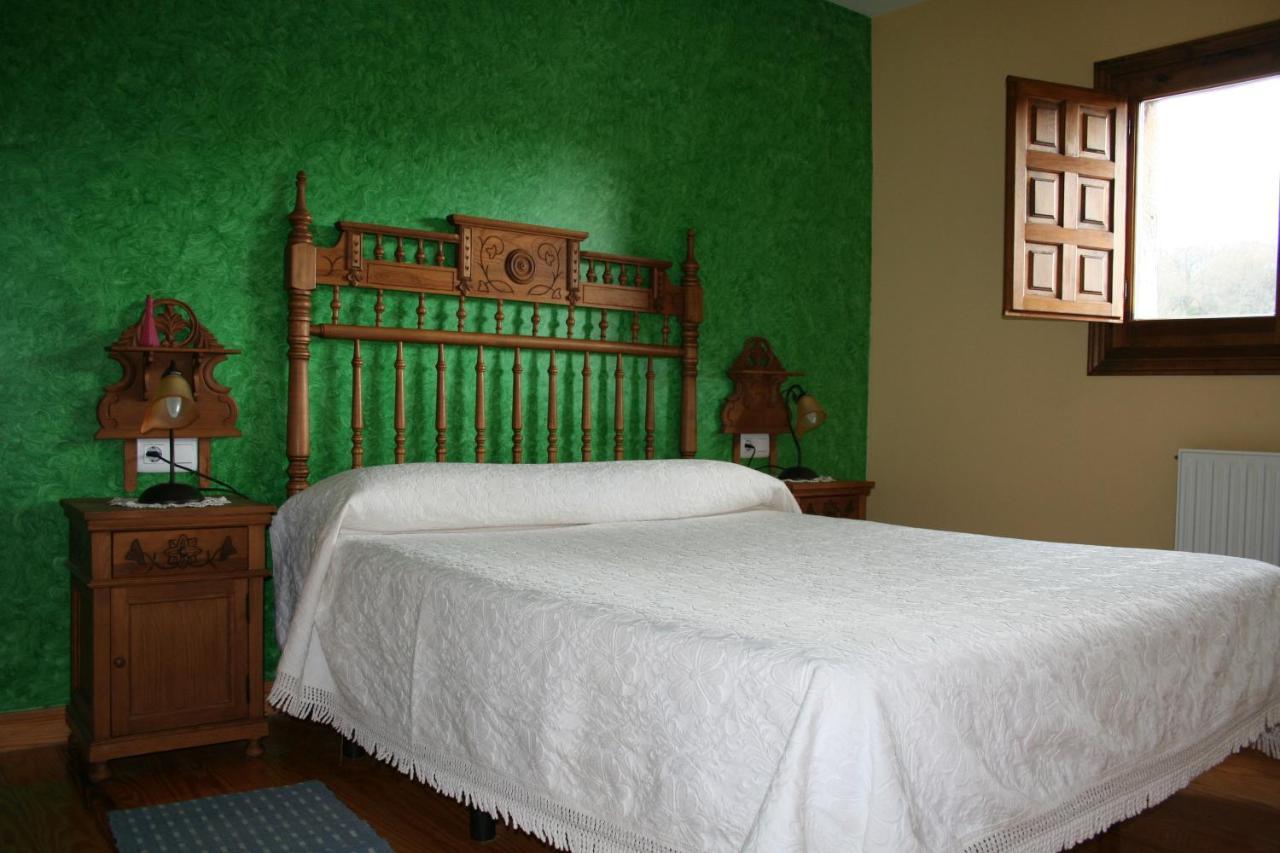 Hoyas I Y Ii Holiday home Tolbanos de Arriba