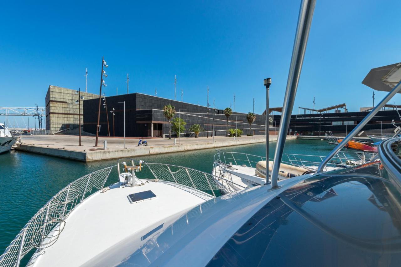 Hotel en barco Boat Barcelona Sant Adrià de Besòs