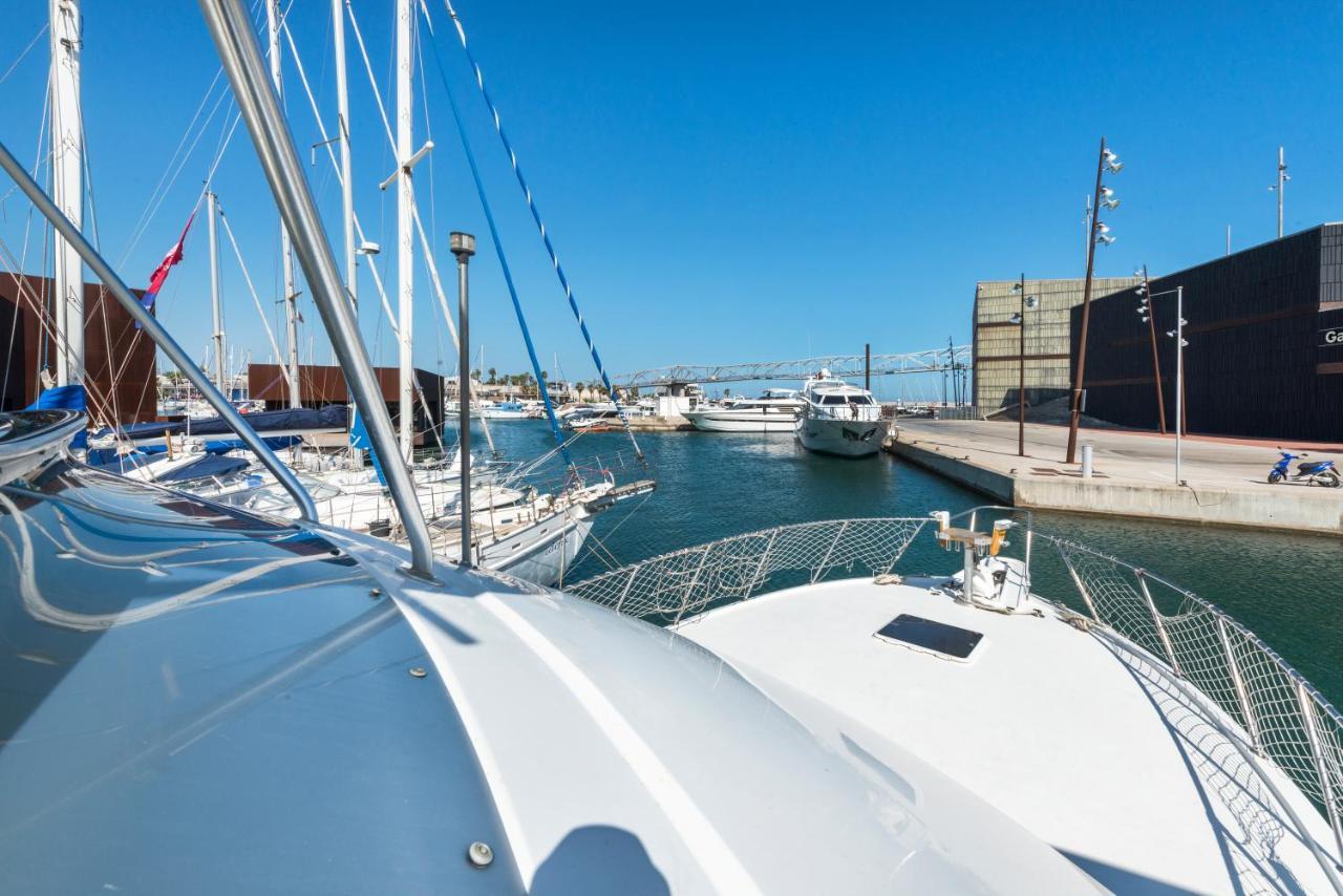 Botel Boat Barcelona