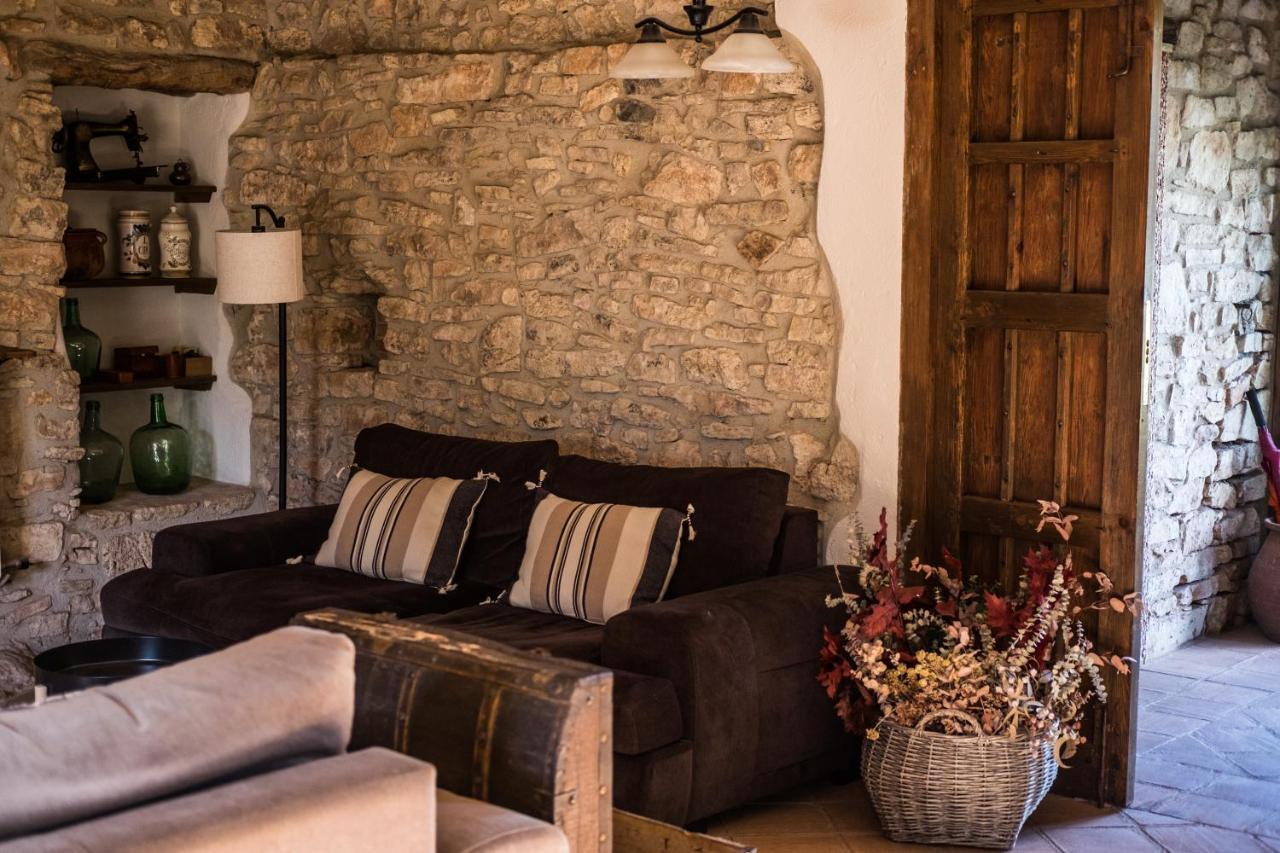 Mas De L'arlequi Country house *
