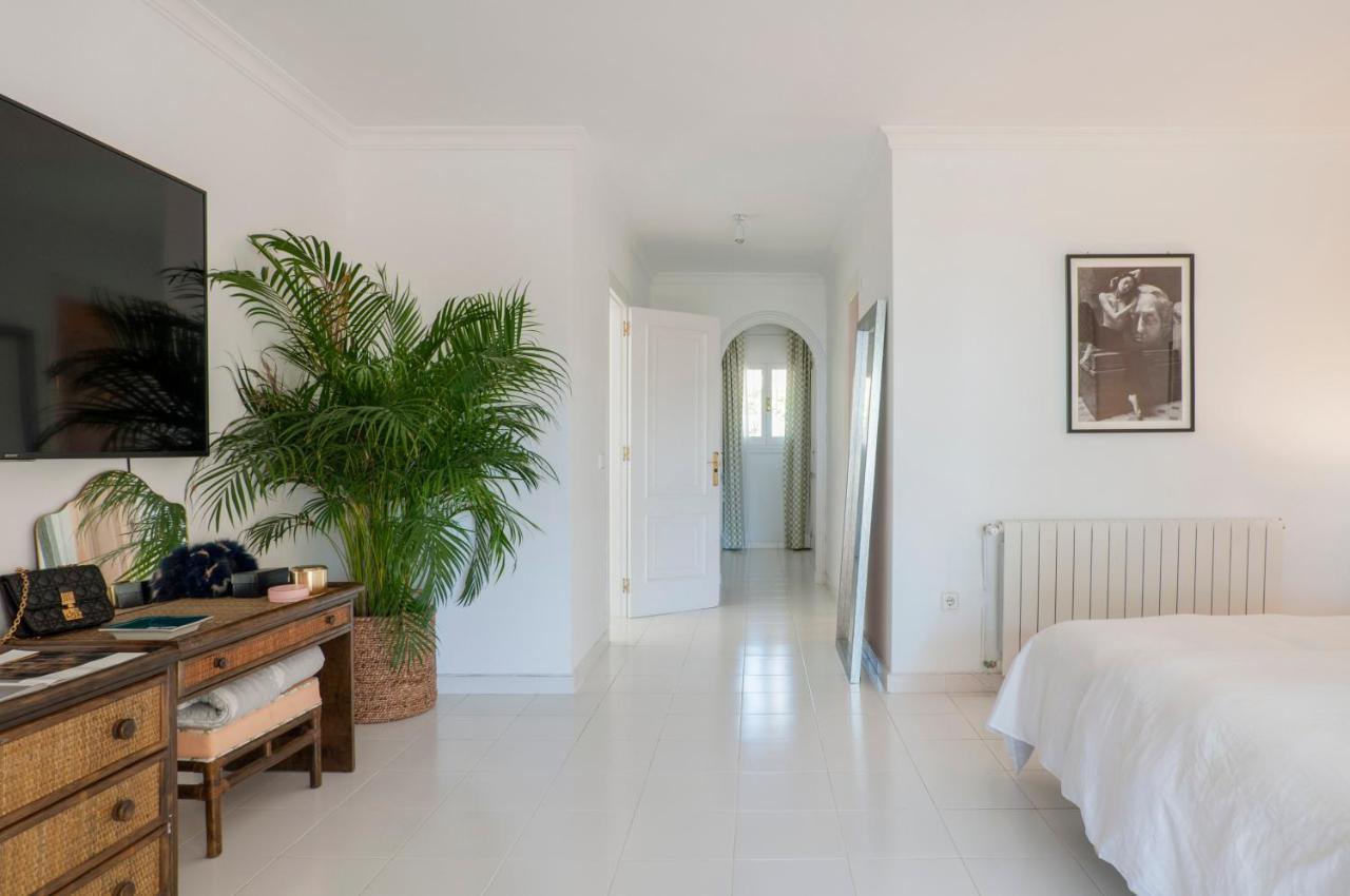 Villa Fun En La Playa De Los Monteros, Marbella