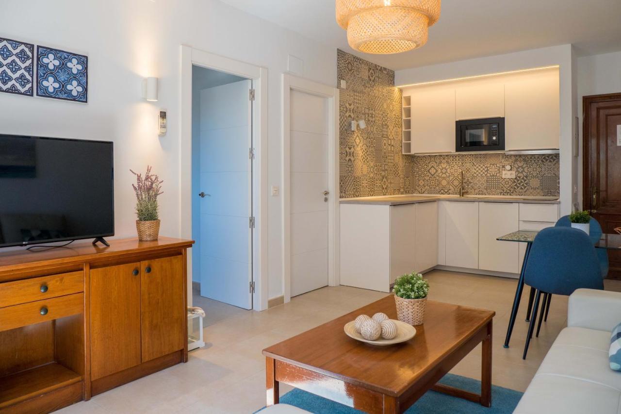 Estupendo Piso En Primera Linea De Playa; Ronda Iv Apartamento