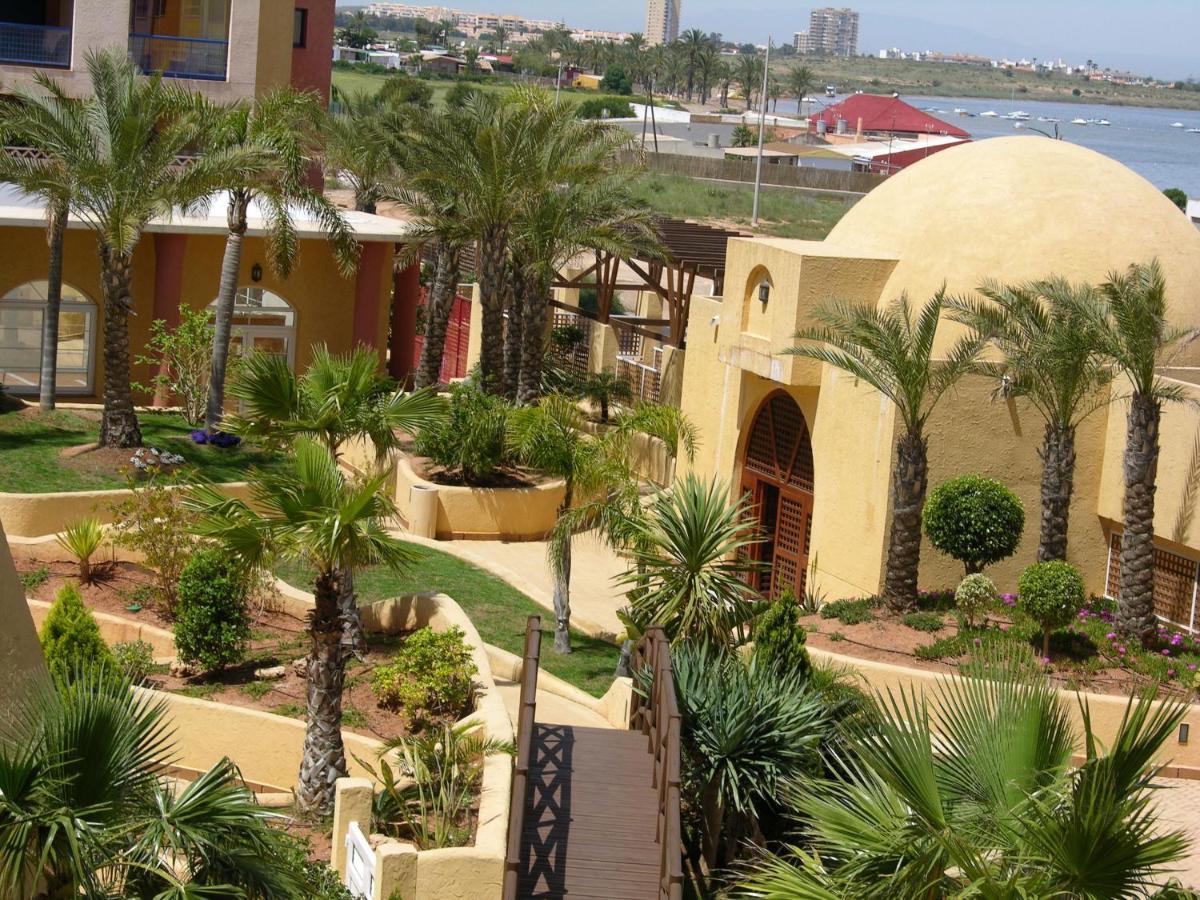 Apartamento Verdemar 3 - 1306 *