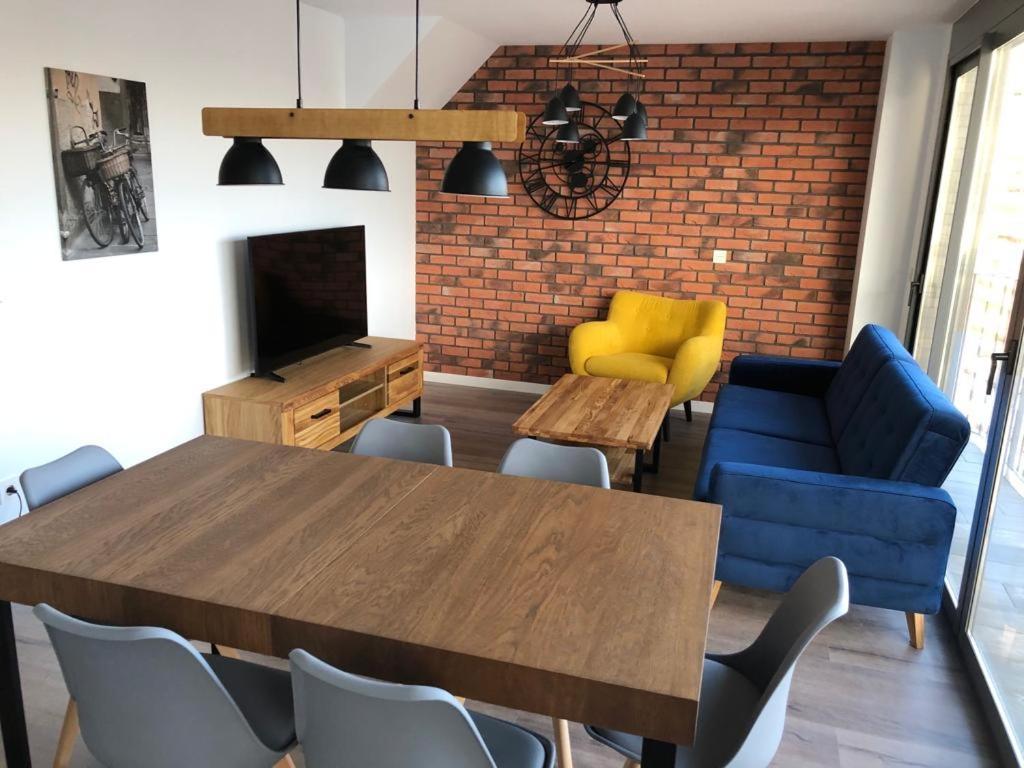 Isea Penthouse Apartamento *