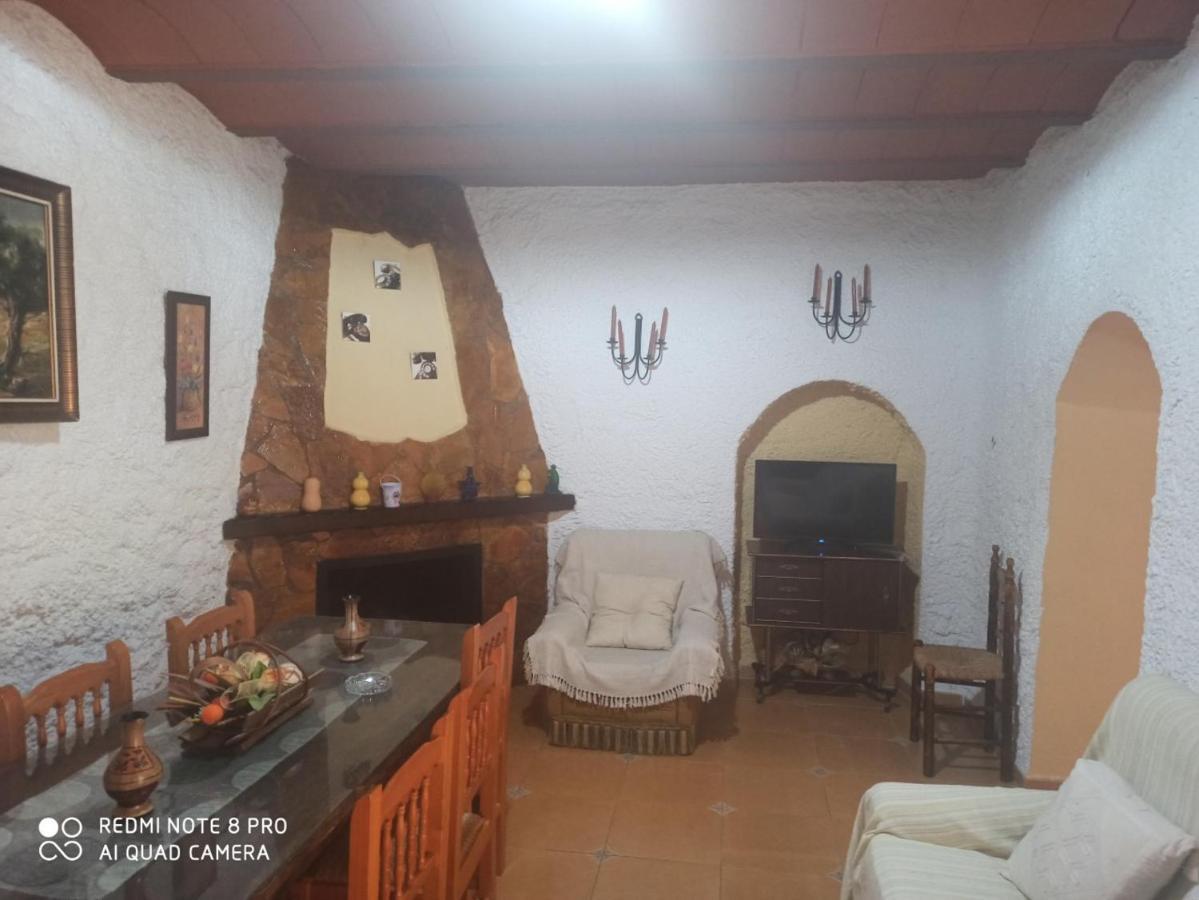 Casa Cueva La Fuente 2 * Fontanar