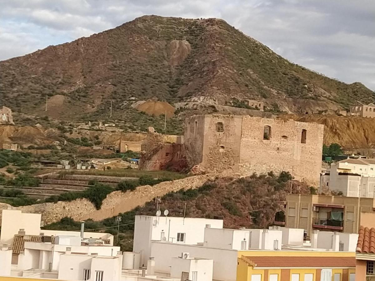 Casa El Castillo ,a 5 Kilometros De La Playa *