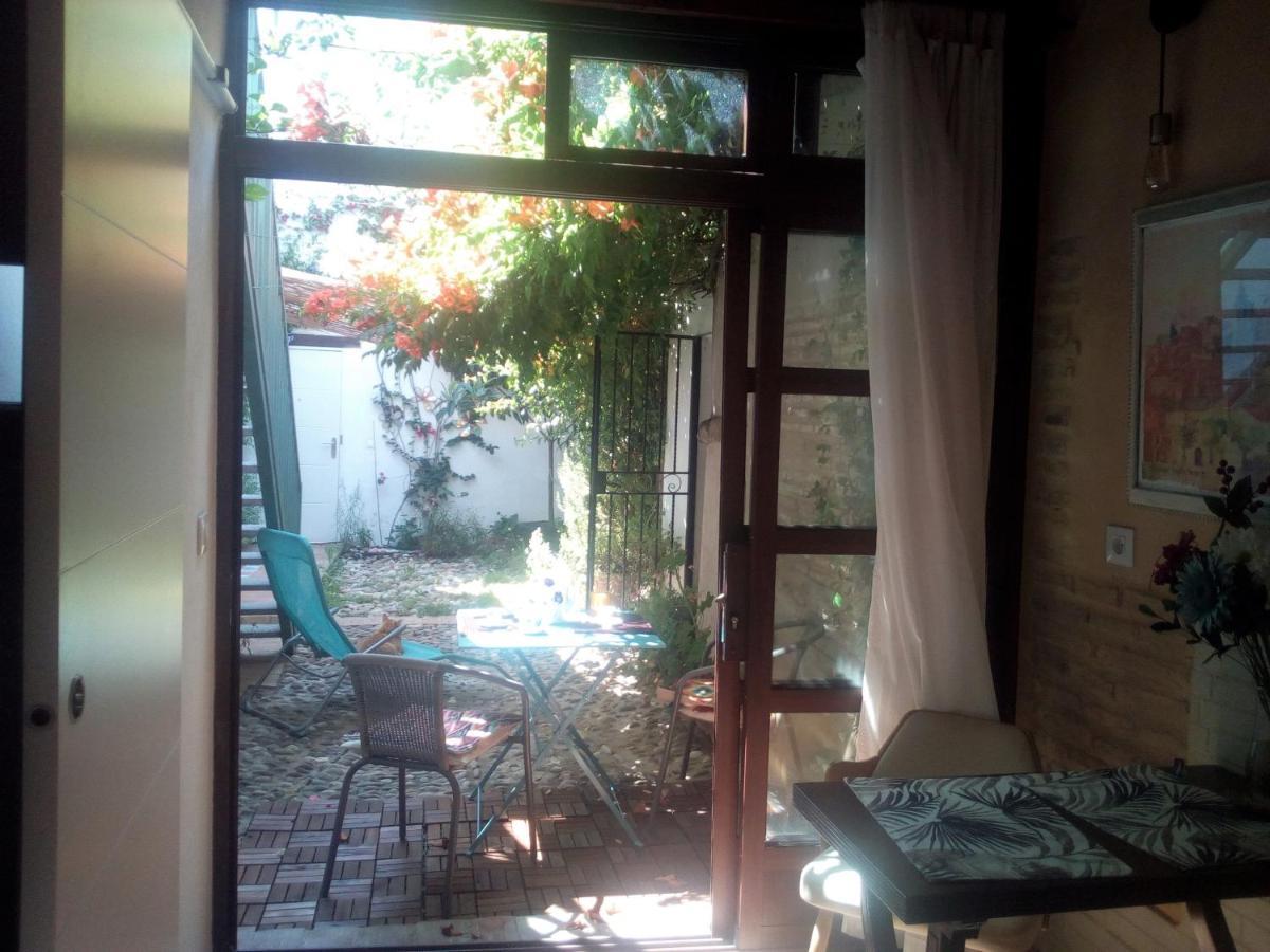 Patio Del Limonero Apartment *