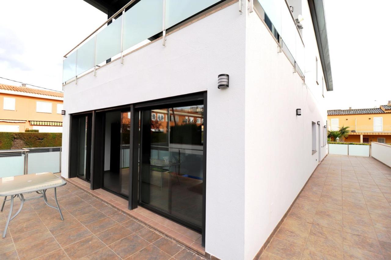 Moderna Con Piscina Individual Villa Cambrils