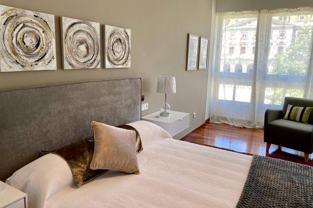 Piso De Lujo En El Centro De Apartamento Ferrol