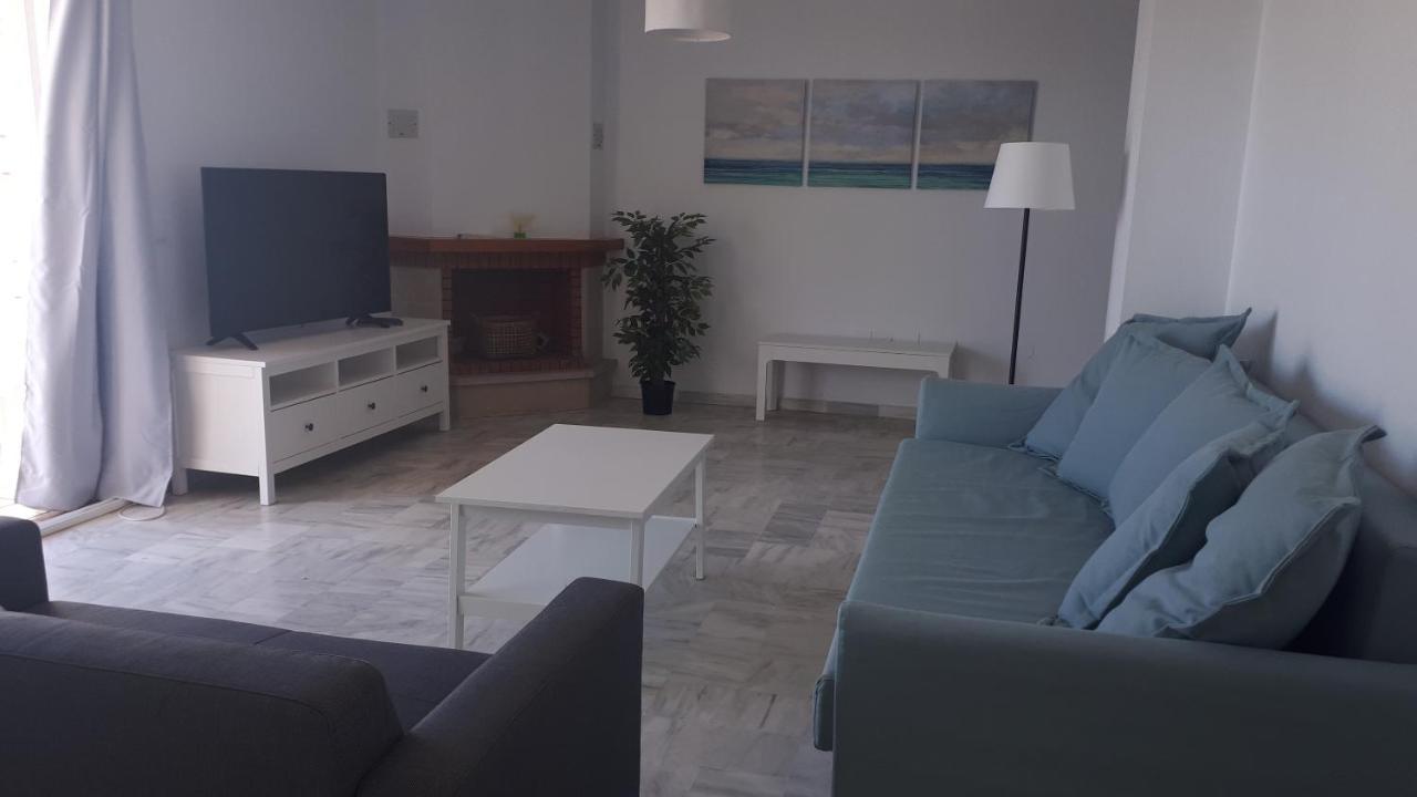 In Costa Del Sol With Large Terrace For 9 People *