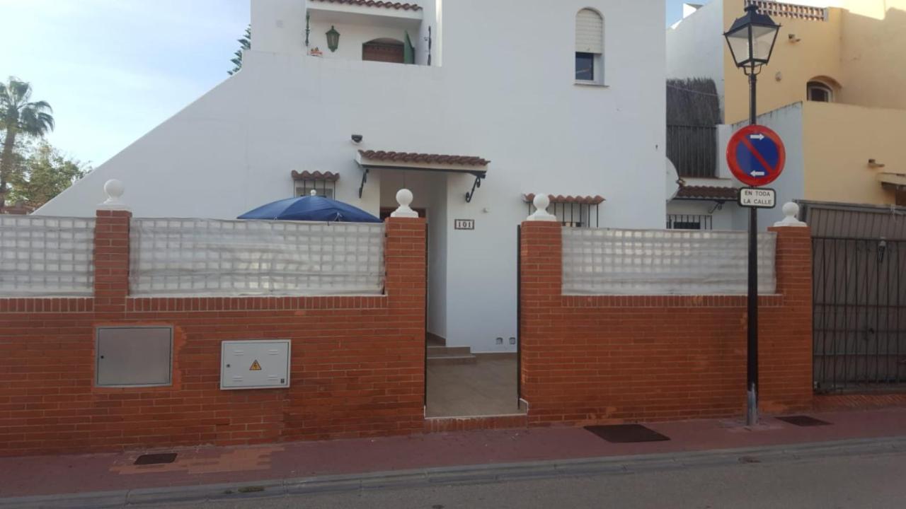 Homestay Little Peaceful Retreat: Private With Terrace And Amenities Marbella