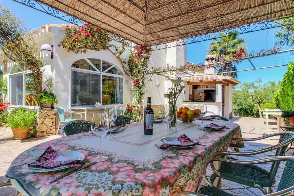 Paradise Private Pool And Garden In A Natural Park For 9 *