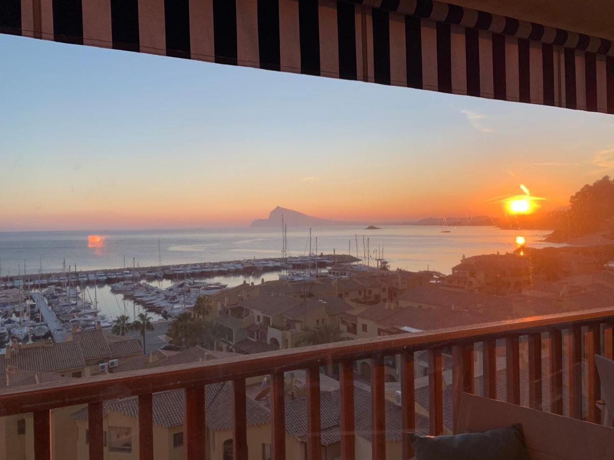 Bahia Beach - Frontaal Zee- En Jachthaven Zicht!!! Apartamento Altea