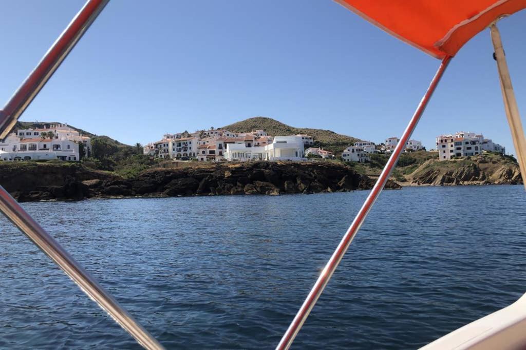 Miravent Terraza Y Jardin Frente Al Mar Menorca *