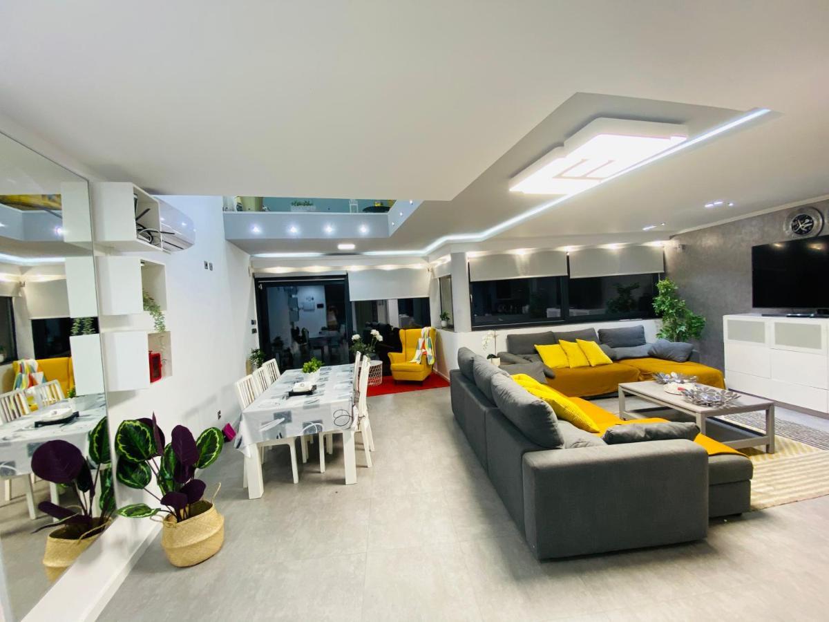 Moderna Con Piscina Privada, Jardin Y Vista Al Mar Torre Del Mar