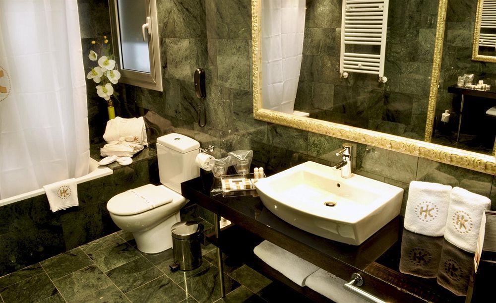 Hotel Catalonia Rigoletto 4*