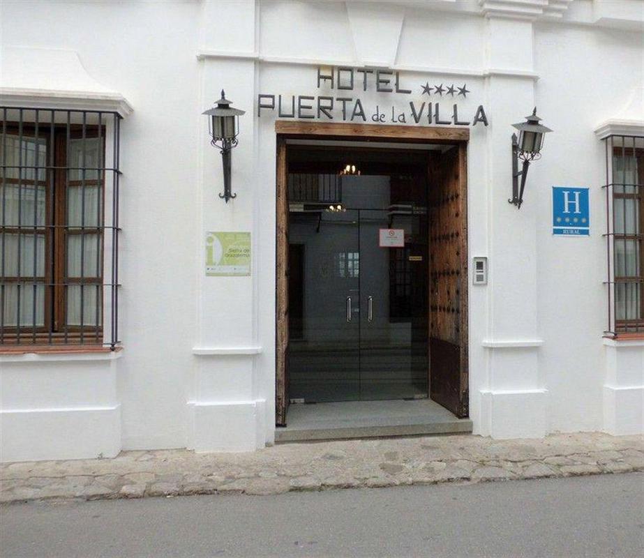 Hotel Puerta De La 4*