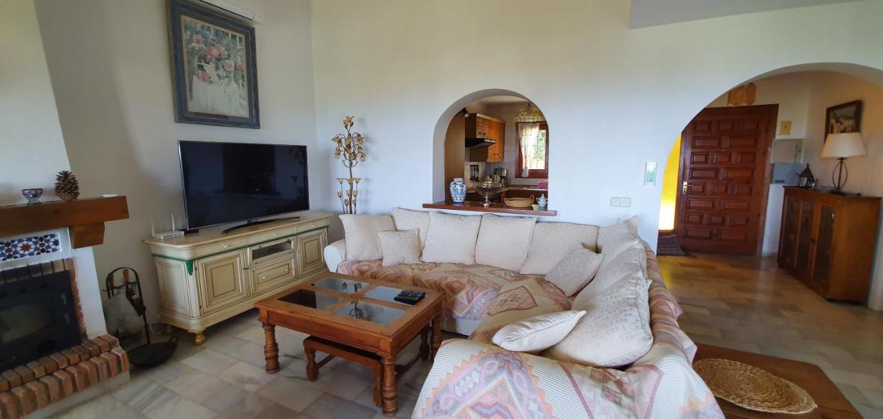 Sea View With Pool, Near In Calahonda, Marbella Area Villa *