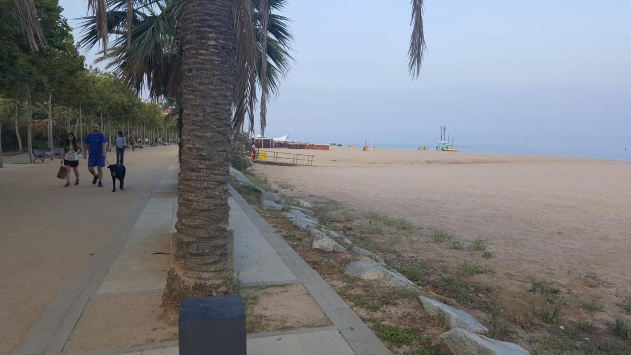 2 Habit Vistas Playa Y Montaña Lift Parking * Calella