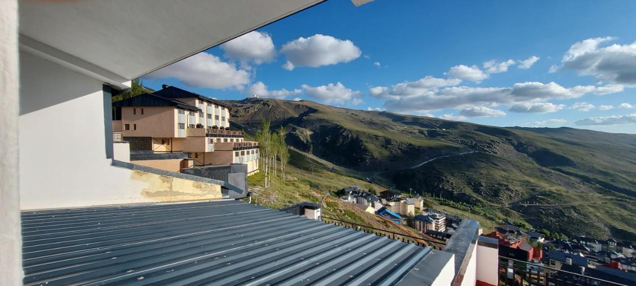 Atico Duplex Ginebra A Pie De Pistas Apartment *