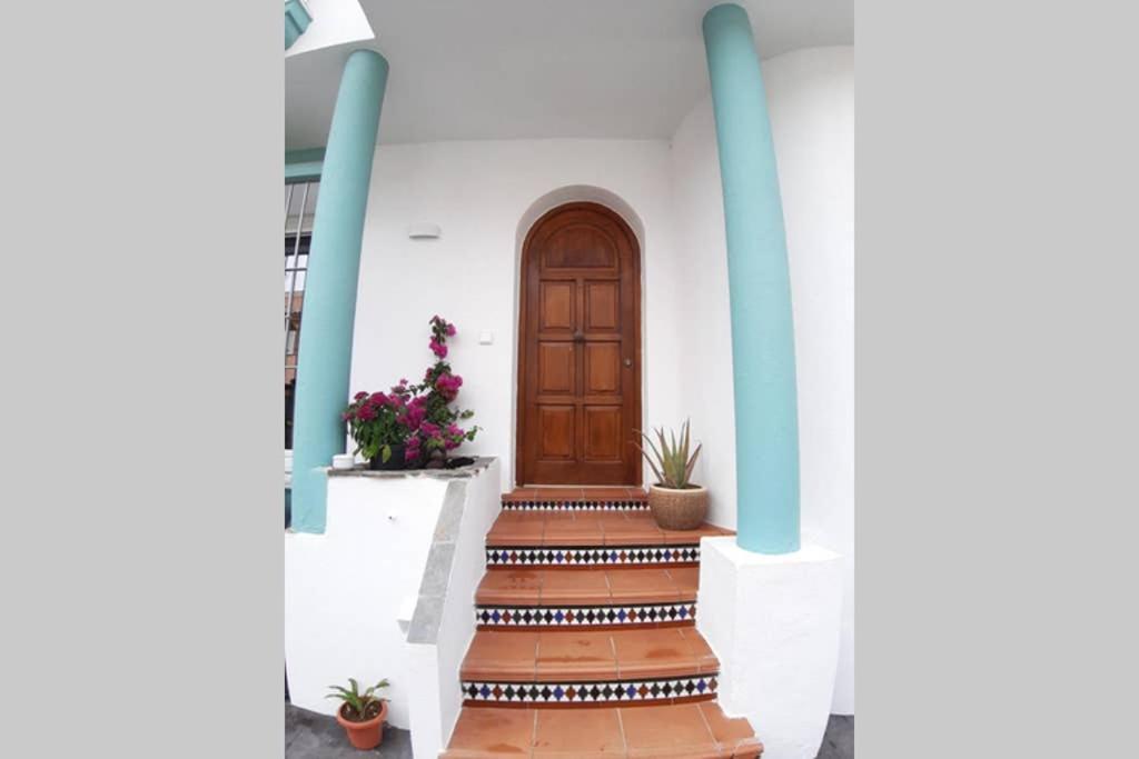 Casa De Diseno En La Playa. Rota
