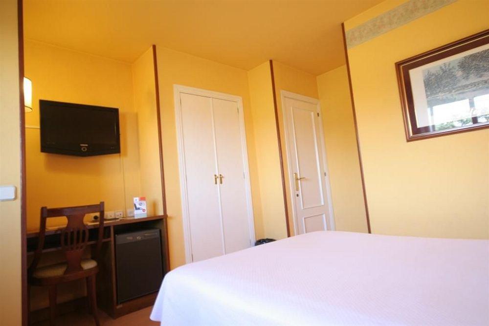 Oviedo Hotel 3*