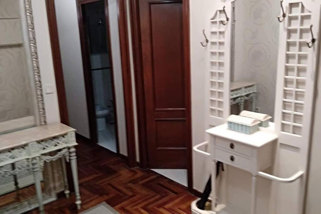 Apartment Vivienda 3 Dormitorios Zona Balaidos-pza. America Vigo