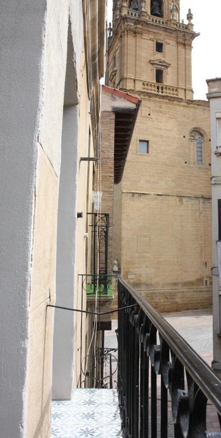 Edificio Privado Con Terraza Apartment *