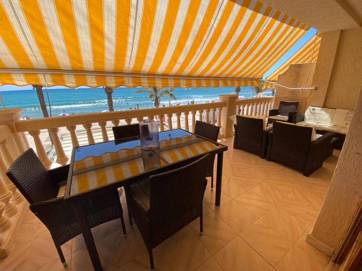 Frente Al Mar En