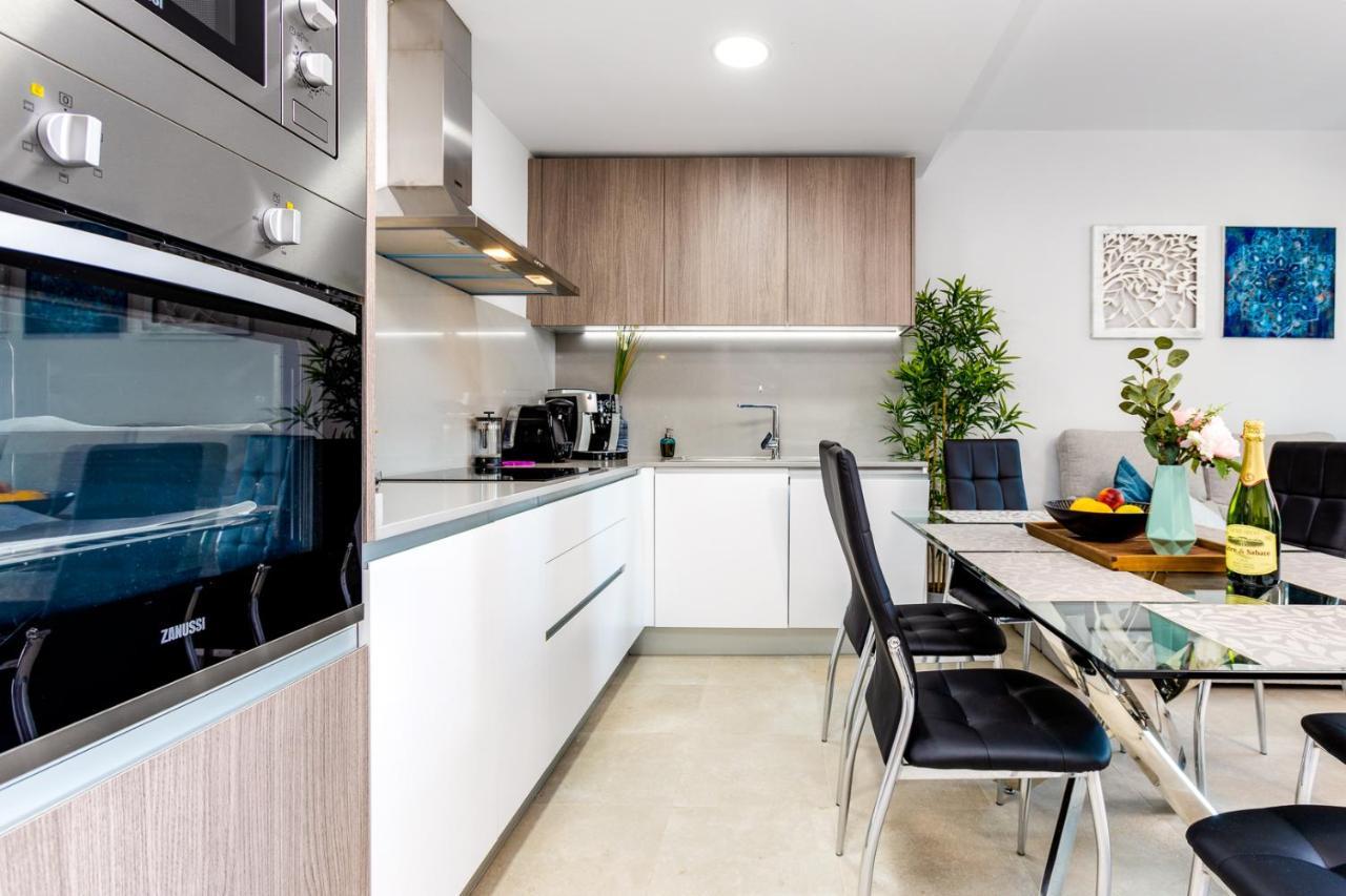 Moderno Scandic, Playa Del Cura Apartment *